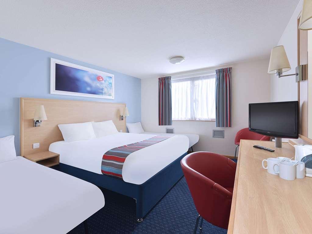 Travelodge Nuneaton Bedworth Habitación foto